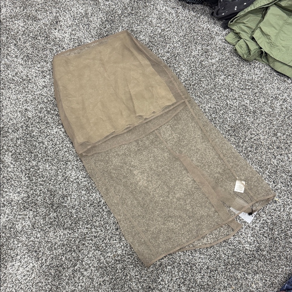 New L’CADEMIE Organza Sheer Marianna Blaire Midi Skirt Sz XS $199 msrp - Picture 2 of 3